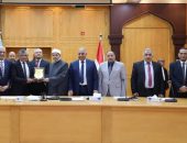 *مجلس جامعة الأزهر يكرم  الفائزين في المسابقة العالمية للقرآن الكريم والمتميزين في المجالات العلمية*