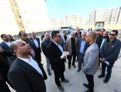 وزير الإسكان يتفقد سير العمل بمشروعات سكن مصر ودار مصر وجنة بمدينة القاهرة الجديدة