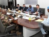سفير جمهورية مصر العربية يلتقي بوزير الدفاع المالي