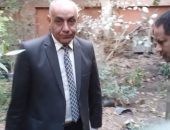 الجهاز التنفيذى بحى شرق  يستمر باعمال التحسين البيئى بزراعه و تجميل واعاده الرونق الحضارى لشارع ترعه الاسماعيليه
