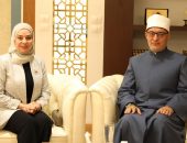 مفتي الجمهورية يستقبل سفيرة البحرين لبحث تعزيز التعاون المشترك، وتقدِّم لفضيلته دعوةً لحضور مؤتمر الحوار الإسلامي– الإسلامي.