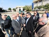 وزير الإسكان يتفقد محاور الطرق ومحطة رفع الصرف الصحي رقم 4 بالمدينة.. ويتابع الأعمال الجارية بمنطقة السلام لسرعة توفيق أوضاع المواطنين بها