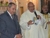 محافظ بورسعيد يزور عدد من الكنائس لتقديم التهنئة للأخوة المسيحيين بعيد الميلاد المجيد