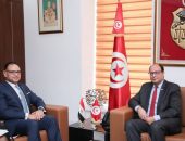 السفير المصري في تونس يلتقي بوزير تكنولوجيا الاتصال بالجمهورية التونسية