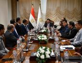 وزير الشباب والرياضة يستقبل مجلس إدارة الاتحاد المصري للتجديف الجديد
