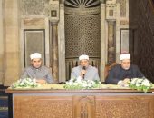 نائب رئيس جامعة الأزهر للوجه القبلي يلقي محاضرة عن النواحي البلاغية في القرآن بملتقى الأزهر للقضايا المعاصرة