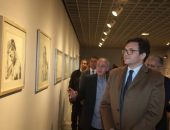 وزير الثقافة يفتتح معرض “الماضي والحاضر” للفنان علاء حجازي بدار الأوبرا
