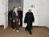 وزير الأوقاف يستقبل سفيرة مملكة البحرين بمصر
