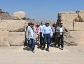 جولة تفقدية لأمين عام المجلس الأعلى للآثار بمشاريع الترميم الجارية بمنطقة أبيدوس الأثرية بمحافظة سوهاج