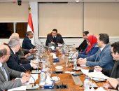 وزير الإسكان يعقد اجتماعا لمتابعة منظومة مياه الشرب والصرف الصحي بمحافظة بورسعيد