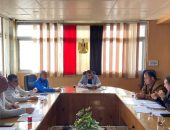 تنفيذاً لتوجيهات وزير الإسكان: رئيس جهاز دمياط الجديدة يلتقى شركات المرافق والطرق العاملة بالمدينة..ويتفقد أعمال التطوير بالمنطقة الحرة للاستثمار