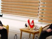 سفير مصر لدى تونس يلتقي بوزير التجارة وتنمية الصادرات بالجمهورية التونسية
