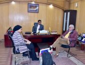 نائب محافظ الأقصر يبحث انضمام وتسجيل ” الأقصر ” لشبكة المدن الابداعية باليونسكو “