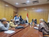 سكرتير عام محافظة الأقصر يبحث طلبات المواطنين خلال اليوم المفتوح