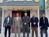 نائب رئيس جامعة الأزهر لشئون التعليم والطلاب يتفقد لجان امتحانات كليتي الهندسة والزراعة ويشيد بانضباط اللجان