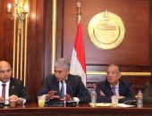 وزير السياحة والآثار يشارك في اجتماع لجنة الثقافة والسياحة والآثار والإعلام بمجلس الشيوخ لمناقشة مستقبل السياحة في مصر