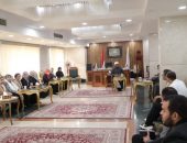 أمين “البحوث الإسلامية” يلتقي باحثي المجمع لمناقشة الخطوات العملية لتنفيذ عدد من المشاريع العلمية والبحثية