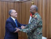 بتوجيهات من السيد رئيس الجمهورية، وزير الخارجية والهجرة يلتقي الفريق أول ركن عبد الفتاح البرهان رئيس مجلس السيادة الانتقالي بالسودان
