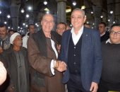 محافظ الغربية يؤدي صلاة الجمعة في مسجد السيد البدوي ويستمع لشكاوى المواطنين