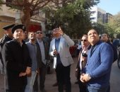 محافظ القليوبيه يشهد ازاله ٣ ادوار مخالفه بعمارة سكنية بمنطقه الفلل بمدينه بنها