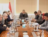 وزير الإسكان يلتقى ممثلي مجموعة عبدالمحسن الحكير القابضة ويستعرض عددا من الفرص الاستثمارية الواعدة بالمدن الجديدة