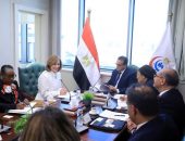 نائب رئيس مجلس الوزراء وزير الصحة يبحث مع رئيسة ومؤسس معهد صحة المرأة بالولايات المتحدة سبل التعاون في المجال الصحي