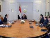 السيد الرئيس عبد الفتاح السيسي، يجتمع ، مع الدكتور مصطفى مدبولي رئيس مجلس الوزراء، والمهندس شريف الشربيني وزير الإسكان والمرافق والمجتمعات العمرانية، والمهندس حسن الخطيب وزير الاستثمار والتجارة الخارجية، واللواء أمير سيد أحمد مستشار رئيس الجمهورية للتخطيط العمراني، والمهندس خالد عباس رئيس مجلس إدارة شركة العاصمة الإدارية الجديدة، واللواء أحمد العزازي رئيس الهيئة الهندسية للقوات المسلحة.