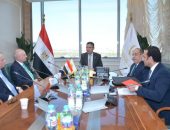 الدكتور / شريف فاروق وزير التموين  والتجارة الداخلية يبحث تعزيز التعاون مع شركة