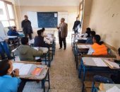 ١٨٠١٦ طالباً وطالبة بالأقصر يؤدون امتحانات الشهادة الإعدادية