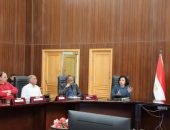 نائب محافظ البحر الأحمر تلتقي ممثلي الفنادق السياحية وتعلن إلزام التعامل مع “هيبكا” في رفع المخلفات