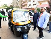 محافظ الدقهلية: بسبب الازعاج والصوت العالي مصادرة توكتوك….ومصادرة تريسكل أحد النباشين.