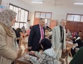 *نائب رئيس جامعة الأزهر يتفقد أعمال الامتحانات بكلية الدراسات الإسلامية والعربية للبنات بالمنصورة ويشيد بانضباط اللجان*