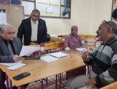 وكيل تعليم الأقصر يتفقد سير أعمال الامتحانات بمدارس البياضيه