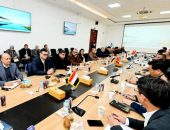 وزير الإسكان يعقد اجتماعاً مع مسئولي شركة “CSCEC” الصينية لدفع العمل بمنطقة الأعمال المركزية بالعاصمة الإدارية الجديدة