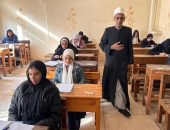 رئيس الإدارة المركزية لمنطقة القاهرة الأزهرية يتفقد لجان إمتحانات الشهادة الإبتدائية والإعدادية الأزهرية