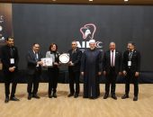 وكيلُ الأزهر يكرِّمُ الفائزين في مسابقة المؤتمر الدولي الأول لكليَّة طب الأسنان ويشيدُ بمشاركة طلاب الجامعات المصرية
