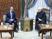 شيخ الأزهر يستقبل الدكتور خالد العناني وزير السياحة والآثار السابق