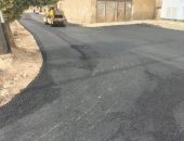 محافظ المنيا يتابع مشروعات رصف الطرق ورفع كفاءة الشوارع ضمن الخطة الاستثمارية