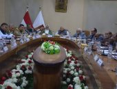 محافظ الوادي الجديد يترأس اجتماع مجلس إدارة صندوق استصلاح الأراضي