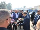 محافظ كفرالشيخ يتابع ميدانيًا تركيب أعمدة الإنارة لتعزيز البنية الأساسية وتحسين الخدمات