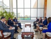 سفير مصر في كينيا يسلم رسالة من السيد رئيس الجمهورية إلى نظيره الكيني