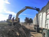محافظ الدقهلية: رفع 3200 طن مخلفات هدم ونواتج تطهير بحملة نظافة مكبرة بطريق طلخا شربين