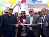 محافظ الإسماعيلية يفتتح النسخة الثالثة من سوق اليوم الواحد ويؤكد: الهدف من السوق الحد من تأثير الحلقات الوسيطة في عملية توريد السلع لتخفيض الأسعار وزيادة المعروض من المنتجات الأساسية