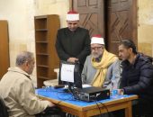 مدير الجامع الأزهر يتفقد اختبارات نهاية المستوى برواق القرآن الكريم بالجامع الأزهر