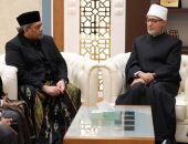 مفتي الجمهورية يستقبل وفدًا إندونيسيًّا رفيع المستوى من مجلس العلماء الإندونيسي بولاية جاكرتا لبحث التعاون في تدريب الكوادر الإفتائية