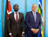 الدكتور سويلم يصل لجمهورية كينيا ، ويلتقى وزير المياه والصرف الصحي والري الكيني