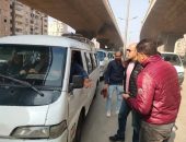 محافظ الجيزة يوجه بإستمرار المتابعة لخطوط السير والرقابة الدورية للمواقف و ضبط  ٤٠٠ مخالفة خلال حملات لجهاز السرفيس علي مدار أسبوع