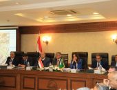 محافظ الجيزة يكلف رؤساء الأحياء والمراكز بتحديد يوم ثابت أسبوعىا للقاء المواطنين والاستماع إلى شكواهم وحلها