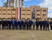 محافظ الدقهلية والقيادات الأمنية يضعون اكليل الزهور على نصب الشهداء احتفالا بالذكرى 73 لعيد الشرطة