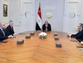 السيد الرئيس عبد الفتاح السيسي، يستقبل ، السيد “كريستوفر كالدويل”، الرئيس التنفيذي لشركة كونسنتركس الأمريكية الرائدة في مجال تقديم خدمات التعهيد والأعمال ومراكز الاتصال، بحضور الدكتور عمرو طلعت، وزير الاتصالات وتكنولوجيا المعلومات، والمهندس احمد الظاهر الرئيس التنفيذي لهيئة تنمية صناعة تكنولوجيا المعلومات بوزارة الاتصالات وتكنولوجيا المعلومات والسيد عمرو صبحي، رئيس شركة كونسنتركس مصر.